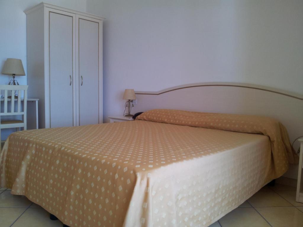Residence Hotel Eden Palinuro Bagian luar foto